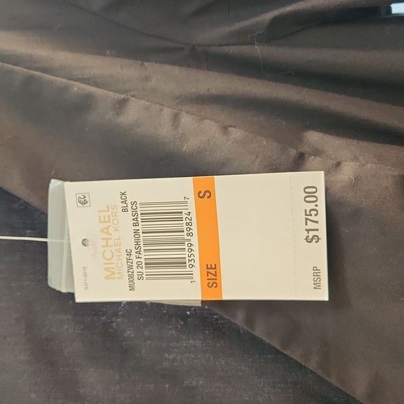 Micheal Kors v-neck ruffle dress - Picture 5 of 6